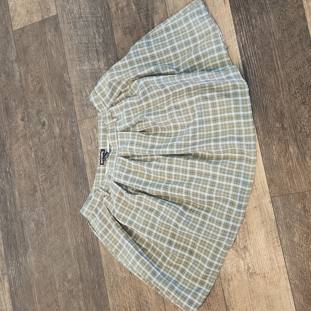 Hot Topic Plaid Mini Skirt - Picture 1 of 3